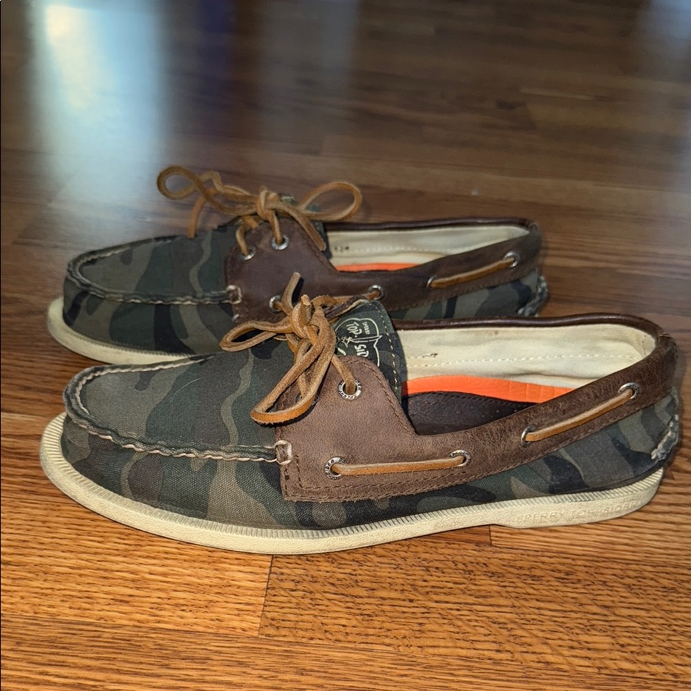 Sperry Camo Green Brown Boat Shoes with Hand-Stitched Moccasin Design 10